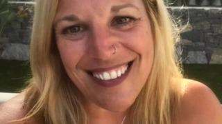 Grip olduğunu zanneden kadın 6 hafta komada kaldı! Uyandığında bacaklarını kesildiğini fark etti... Mavi bir sıvı kustum