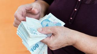 Emekli maaşları için AK Parti’den talep edilen zam miktarı! İşte masadaki zam formülü: En düşük emekli aylığı, kök maaş artışı, seyyanen zam…