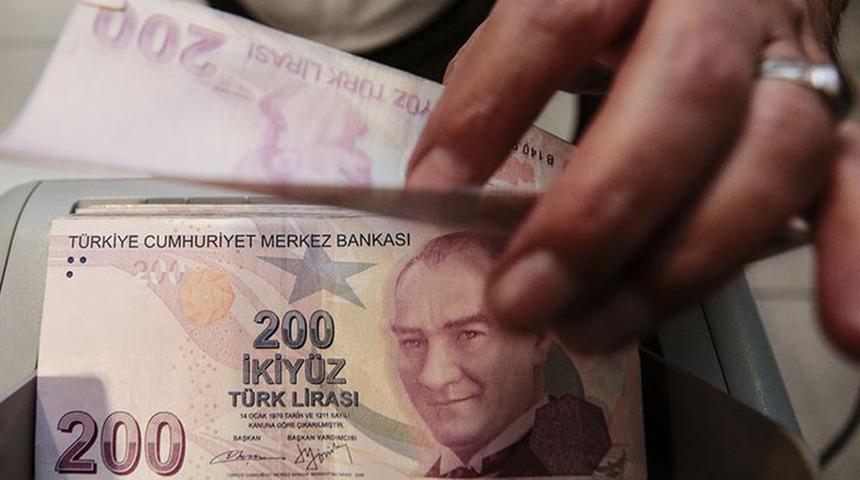 Milyonlarca kişi etkilenecek... Emekli maaşı tahminlerini açıkladı! Refah payını işaret ederek konuştu