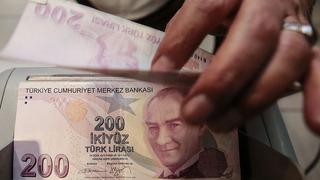 Milyonlarca kişi etkilenecek... Emekli maaşı tahminlerini açıkladı! Refah payını işaret ederek konuştu