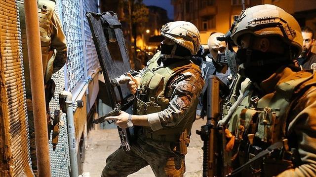 Bayrampaşa ve Güngören'de narkotik operasyonu! 6 şüpheli gözaltında