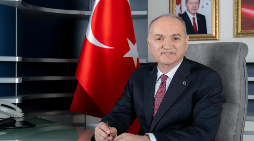 Düzce Belediye Başkanı Dr. Faruk Özlü'den yeni yıl mesajı: İklimimiz sevgi ve barış olsun