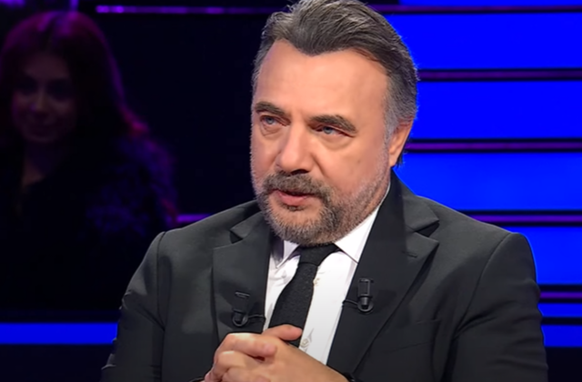 Kim Milyoner Olmak İster'e yarışmacı giyim tarzıyla damga vurdu! O tepki Oktay Kaynarca'yı kahkahaya boğdu...