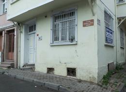 Değeri 10 milyon lira! Türk edebiyatının en önemli isimlerinden Orhan Kemal'in evi satışa çıktı...