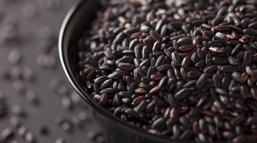 Siyah pirinç nedir, nasıl pişirilir? Siyah pirinç ile neler yapılır? Siyah pirinç ne kadar sürede pişer?