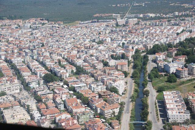 Balıkesir ilçeleri arasında en çok nüfusu artan ilçe Edremit oldu