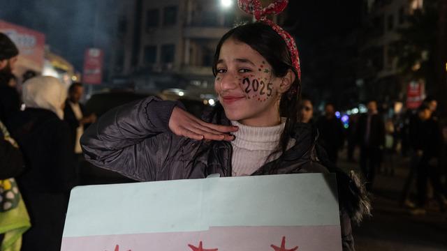 Suriye'de Esadsız yılbaşı! Başkent Şam'da renkli görüntüler