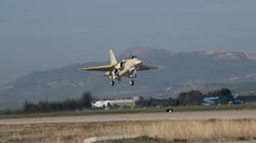 Aydın'dan kalktı Denizli'ye iniş yapmak zorunda kaldı... Eğitim uçağı zor anlar yaşadı!