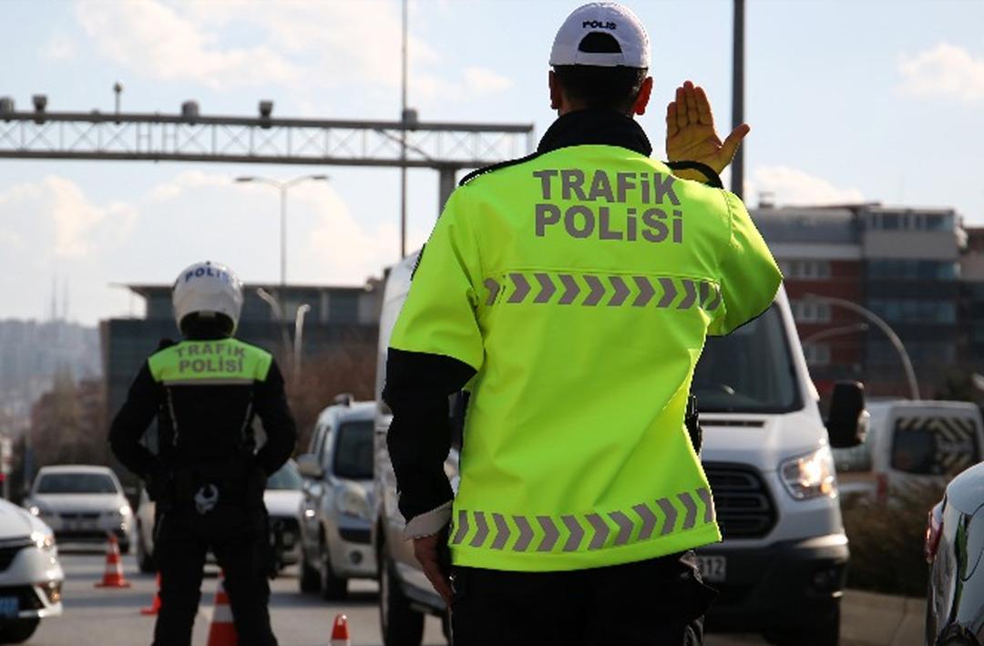 TRAFİK-POLİSİ