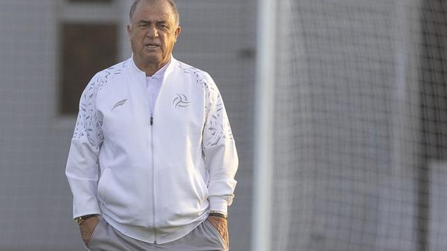 Terim F.Bahçeli yıldızı arayarak transfer için ikna etti! 