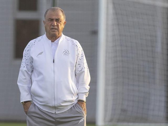 Fatih Terim Cengiz Ünder ile özel olarak görüştü ve ikna etti! Yıldız Arabistan yolcusu