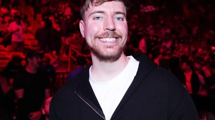 MrBeast hayranlarına müjdeli haberi verdi! Sevgilisine evlenme teklifi etti: Samimi bir ada düğünü planlıyorlar