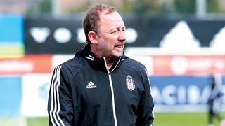 Beşiktaş'ta ikinci Sergen Yalçın dönemi! Resmi açıklama bekleniyor... O maçta takımın başında