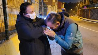 Yeni yılın ilk saatlerinde altın dolu çanta buldu! İçinde yaklaşık 300 bin TL değerinde para ve altın olan çantayı sahibine teslim etti