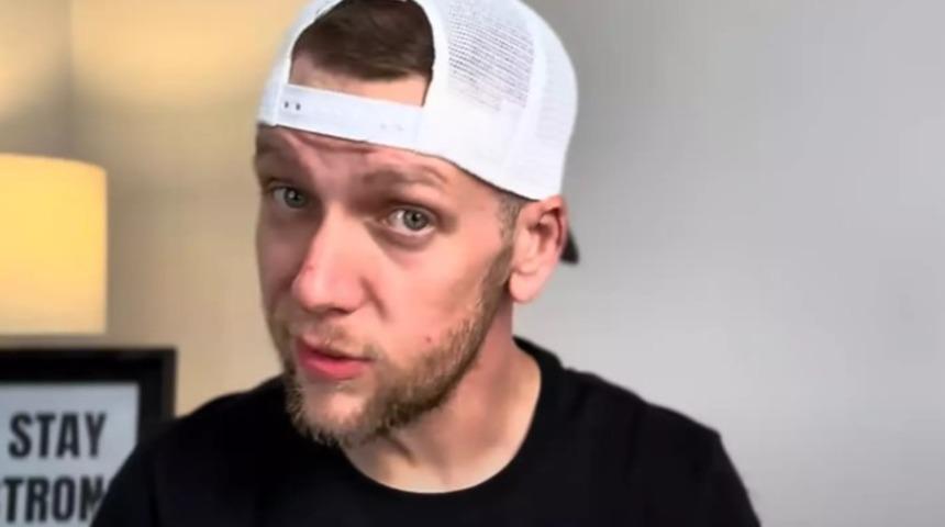 1 yıl boyunca sadece kırmızı et ve yumurta yedi! Sonuca kendisi de şaşırdı: "Kendimi tamamen yenilenmiş hissediyorum"