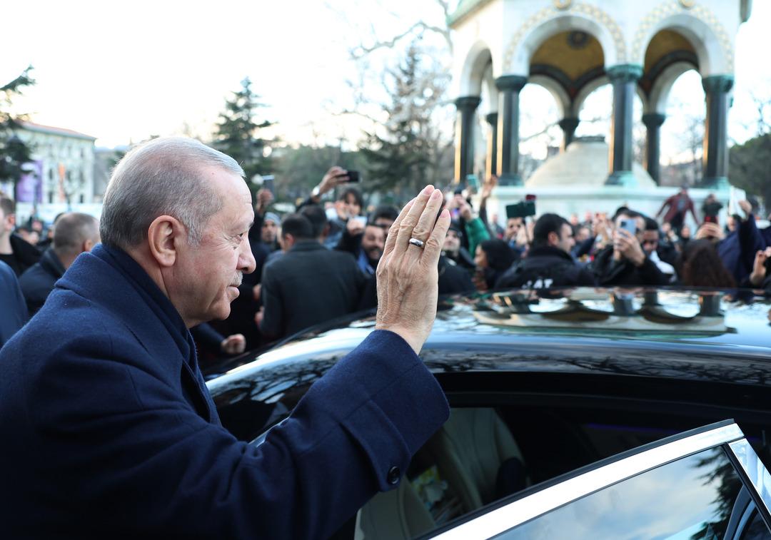 ISTANBUL---CUMHURBASKANI-ERDOGAN-SULTANA_498389_147516