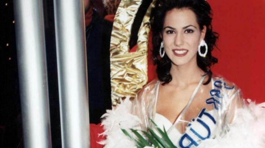 Türkiye'nin en güzel kadını seçilmişti! Çocuklarını paylaştı olay oldu! Kim der üç çocuk annesi... İşte son hali!