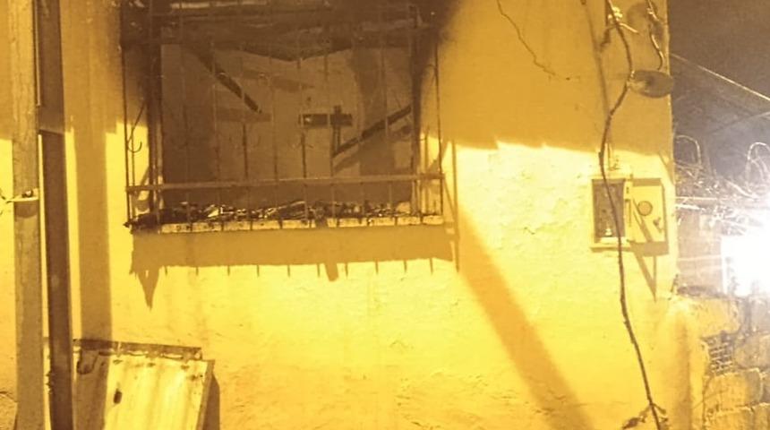 Balıkesir'de çıkan ev yangınında 2 kardeş öldü