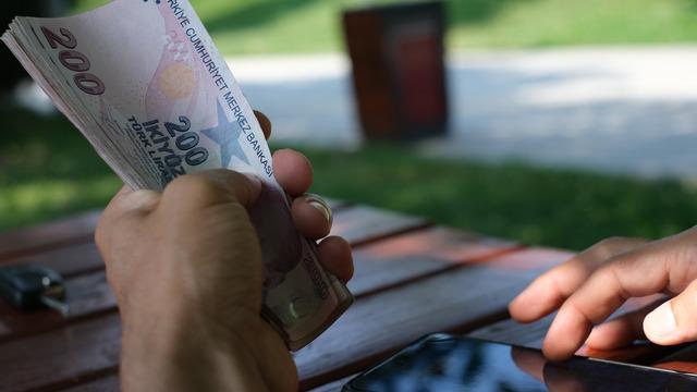 Özel İletişim Vergisi nedir? Özel İletişim Vergisi kimlerden alınır?