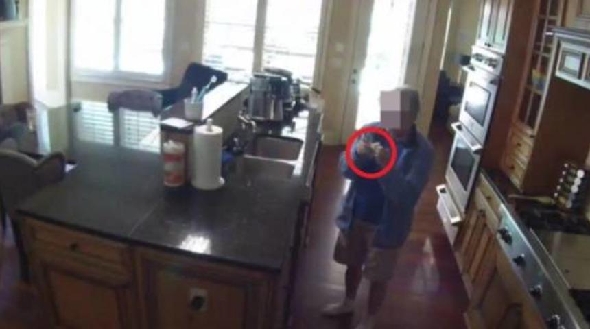 Kameradan tesadüfen gördü! Kayınvalidesinin mutfağı temizlediğini zannetti: Gerçek bambaşka çıktı