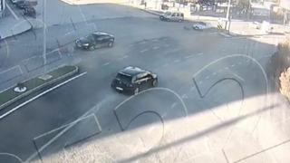 Biri çarptı diğer ikisi üstünden geçti! Mardin'de korkunç kaza anbean kameralara yansıdı...