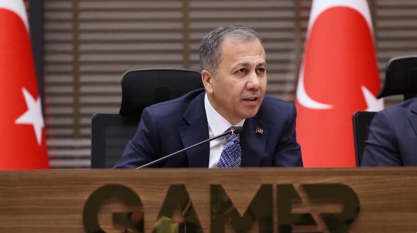 Bakan Yerlikaya'dan Suriyelilerin geri dönüşüyle ilgili mesaj: Artarak devam edecek