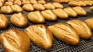 O ilde ekmeğe yüzde 25 zam geldi! 10 liradan satılan 200 gram ekmeğin fiyatı... 