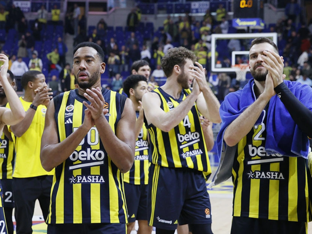 Türk derbisinde gülen taraf Fenerbahçe Beko!