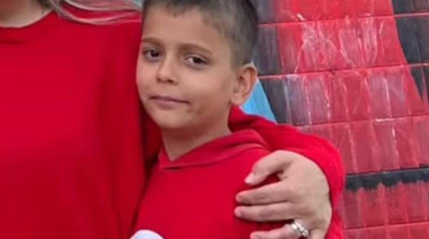 TikTok'taki kolonya videosu akımını deneyen çocuğun feci sonu! 16 günlük yaşam mücadelesini kaybetti