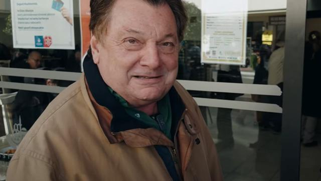 Kent Lokantası'nda eşiyle yemek yedi! Vedat Milor'un yemeklerle ilgili yorumları gündem oldu! Beğendi mi? 