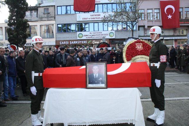 Emekli Albay Hacıahmetoğlu için Trabzon’da askeri tören düzenlendi