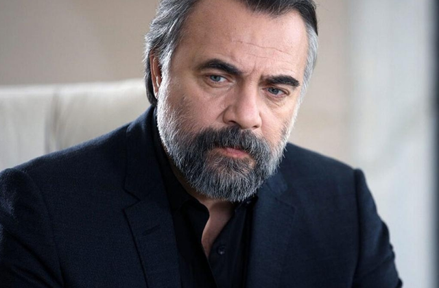 Kim Milyoner Olmak İster'i sunan Oktay Kaynarca ekranlara dönüyor! Bu sefer belediye başkanı olacak!