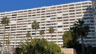 Tatil sitesinde dehşete düşüren olay! Peş peşe aşağı düştüler! İki sevgili 13. kattan atlayarak intihar mı etti? 