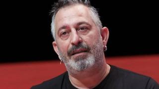 Cem Yılmaz ünlü markayı ifşa etti: 43 bin TL'lik lamba için 43 milyonluk zarar!