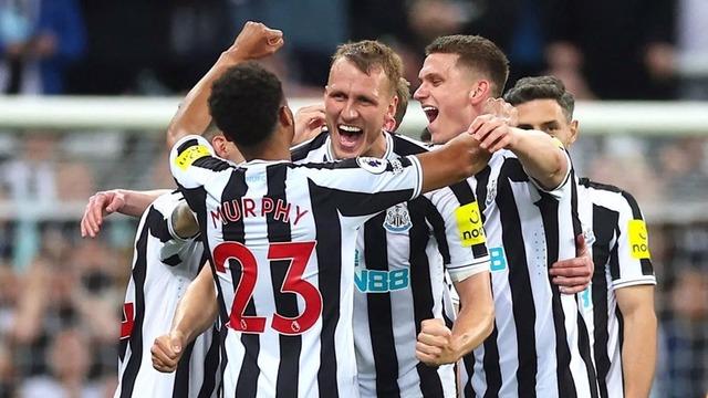 İngiltere Lig Kupası'nda bir ilk! Arsenal'i 15 yıl sonra mağlup edip, yenilmezlik serisini bitirdiler