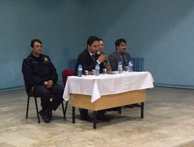 &Ccedil;aldıran&rsquo;da &lsquo;Okul G&uuml;venliği&rsquo; toplantısı 1