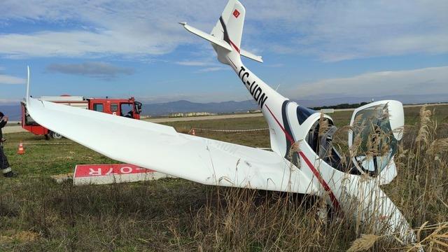 Bursa'da eğitim uçağı düştü! Pilot hafif yaralandı