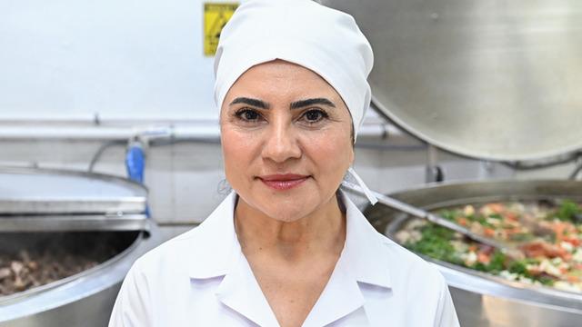 Hastalanınca o ürünün satılmadığını görüp harekete geçti! 40 çalışanı var