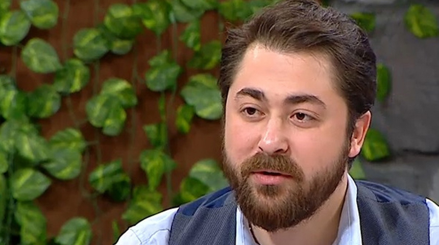 Survivor Semih Öztürk yarı çıplak vücuduyla eski ve yeni halini gösterdi! Kimse beğenmedi...