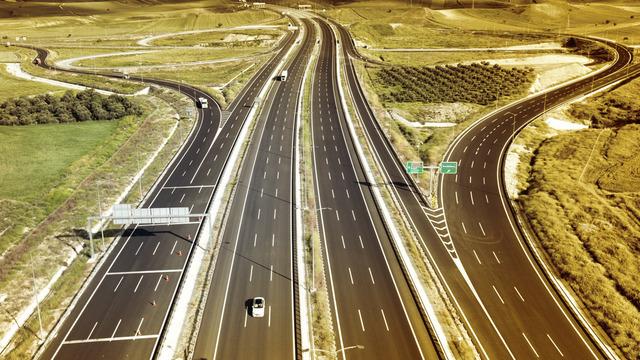 Aydın-Denizli arası 55 dakikaya düşüyor! Yeni otoyol yarın açılacak... Bakan Uraloğlu: 7,4 milyar lira tasarruf edeceğiz