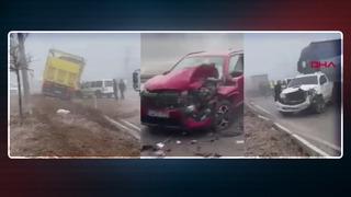 SON DAKİKA | Elazığ-Malatya karayolunda zincirleme kaza! Savaş alanı gibi... Yaralılar var