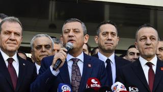 Özgür Özel'den dikkat çeken mesaj! Saat verip duyurdu: Büyük sürpriz yapacağız