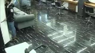 Depremzedeye darbe üstüne darbe… Şimdi de parası çalındı! “Yemeden içmeden biriktirdiğim paraydı” 