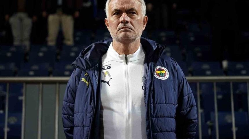 Jose Mourinho'dan futbolcularına uyarı: "Öğrenmeliler!" Transfer açıklaması...