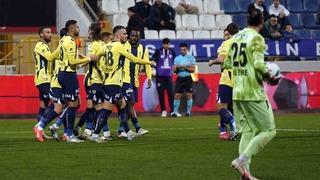 Fenerbahçeli genç futbolcular Kasımpaşa galibiyetinin ardından konuştu: Kime forma verilirse onu destekliyoruz!