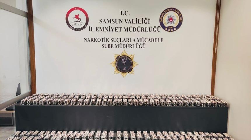 Samsun'da 30 bin 88 sentetik ecza hapı ele geçirildi