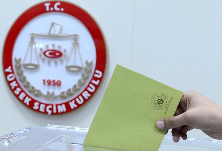 'Yılın ilk anketi' diyerek duyurdular! CHP ile AK Parti oy oranlarında dikkat çeken değişim... Birinin oyları arttı, diğerinin düştü G3