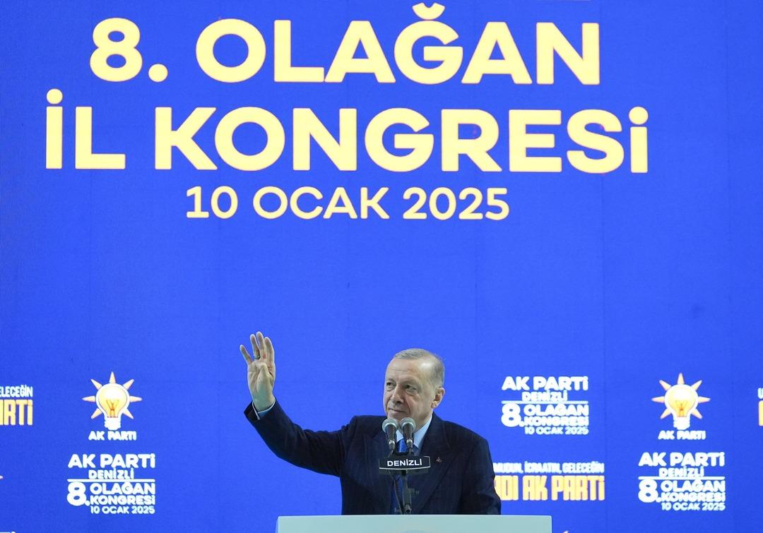 AA-20250110-36707763-36707759-AK_PARTI_DENIZLI_8_OLAGAN_IL_KONGRESI