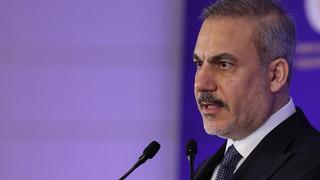 Türkiye-Fransa arasında 'PKK/YPG' gerilimi! Hakan Fidan'dan Suriye resti geldi: Gelsinler görelim!