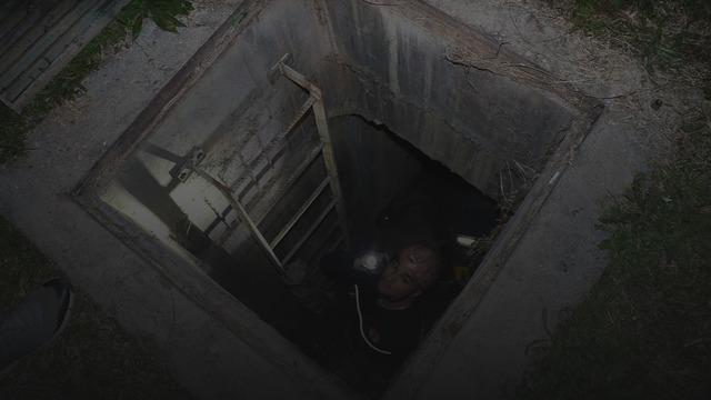 Paranormal olay mı başka bir şey mi? Antalya'da duyan geldi, herkes mazgalın etrafına toplanıp ürkütücü sesi duymaya çalıştı